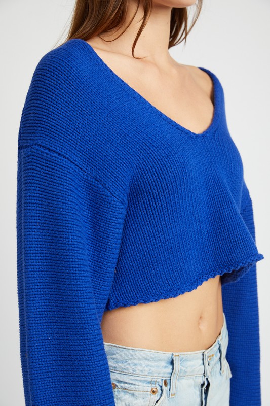 LONG SLEEVE V NECK CROP TOP