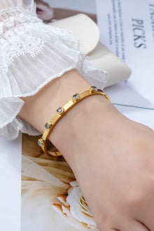  water proof stainless steel gem heart hinge bangle