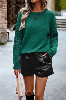  Cable knit sleeve sweater