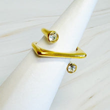  Edge Angled Swirling Ring